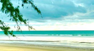 Hot Sale!! Beach front land
